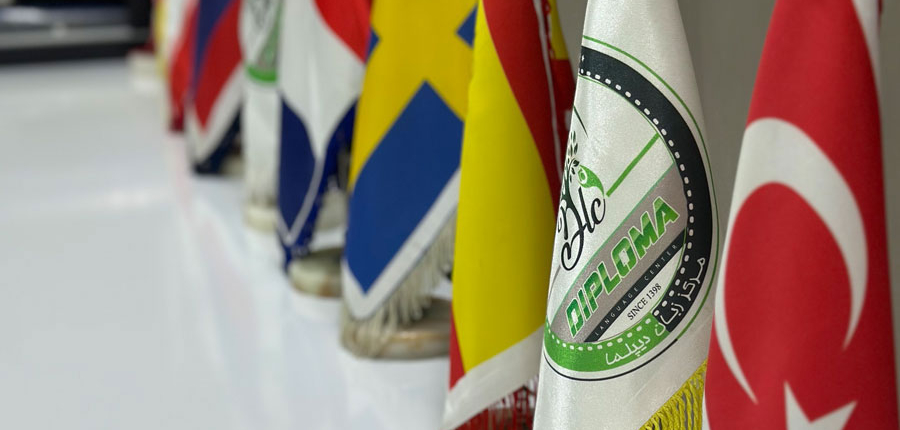 پرچم ها آموزش زبان در مرکز زبان دپلما